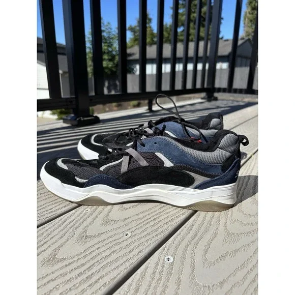VANS Boys Of Summer Varix WC Navy Black Gray White Men's Size 11.5 Shoes Sneaker - Picture 4 of 11